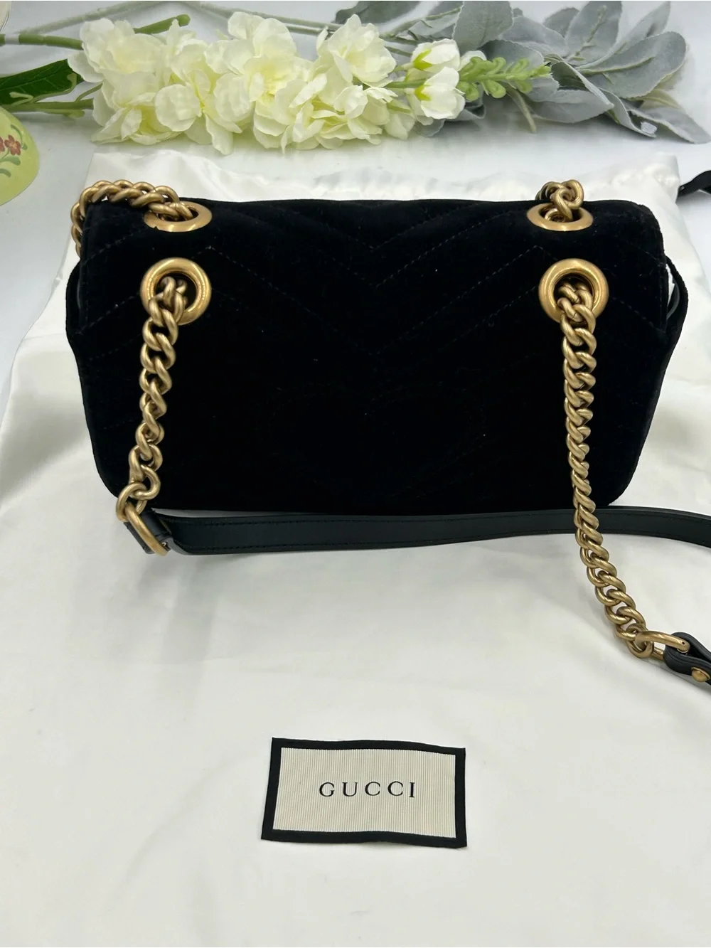 Women's Gucci GG Marmont quilted velvet shoulder bag made in Italy - Picture 6 of 16